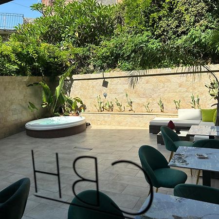 לינה וארוחת בוקר אצ'י קסטלו Cbh Sicitaly Group מראה חיצוני תמונה