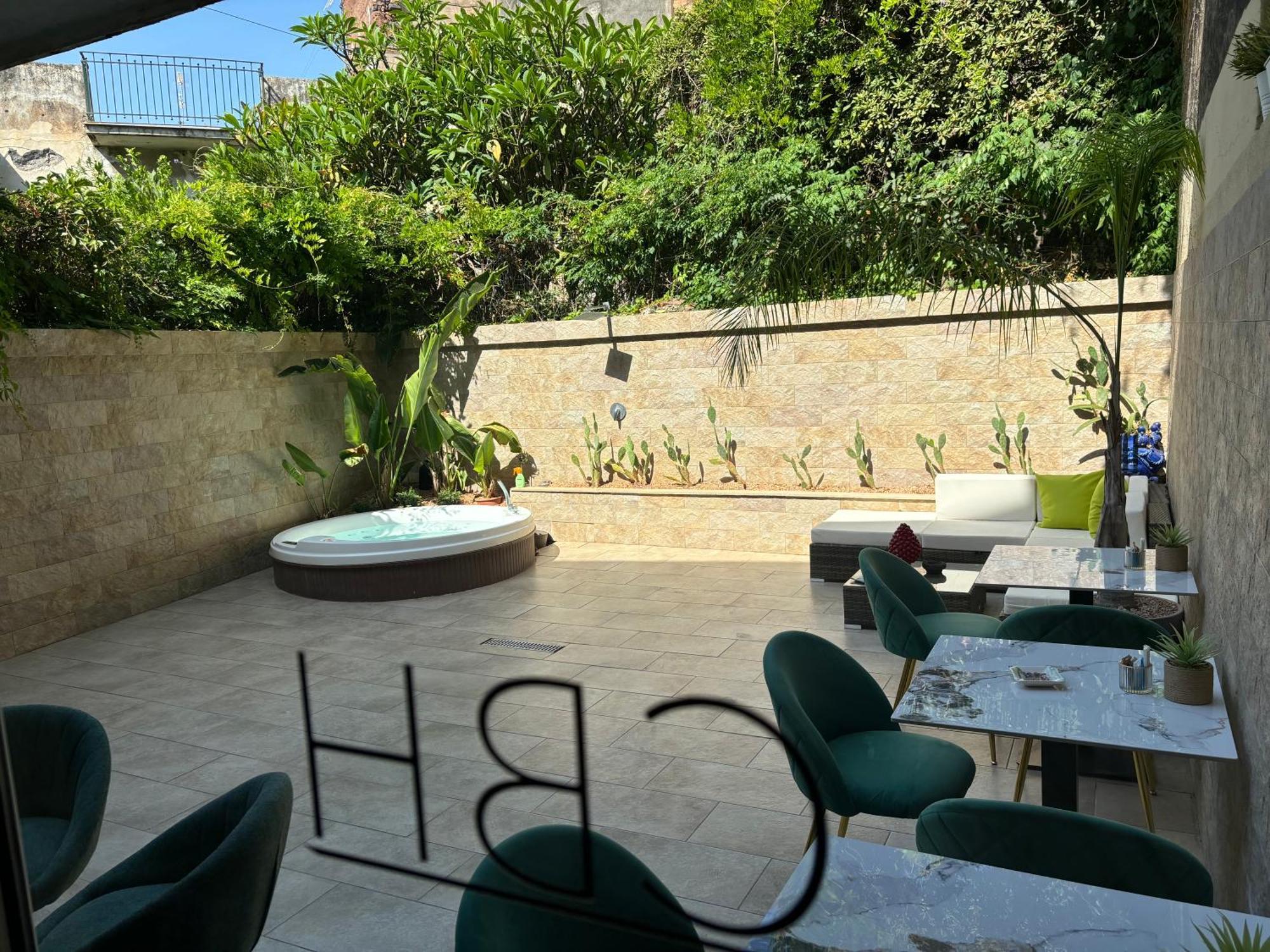 לינה וארוחת בוקר אצ'י קסטלו Cbh Sicitaly Group מראה חיצוני תמונה